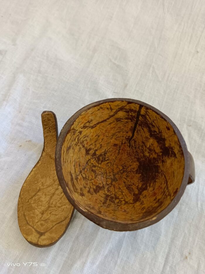 Coffee/Tea cups with spoon. made using Coconut shells.